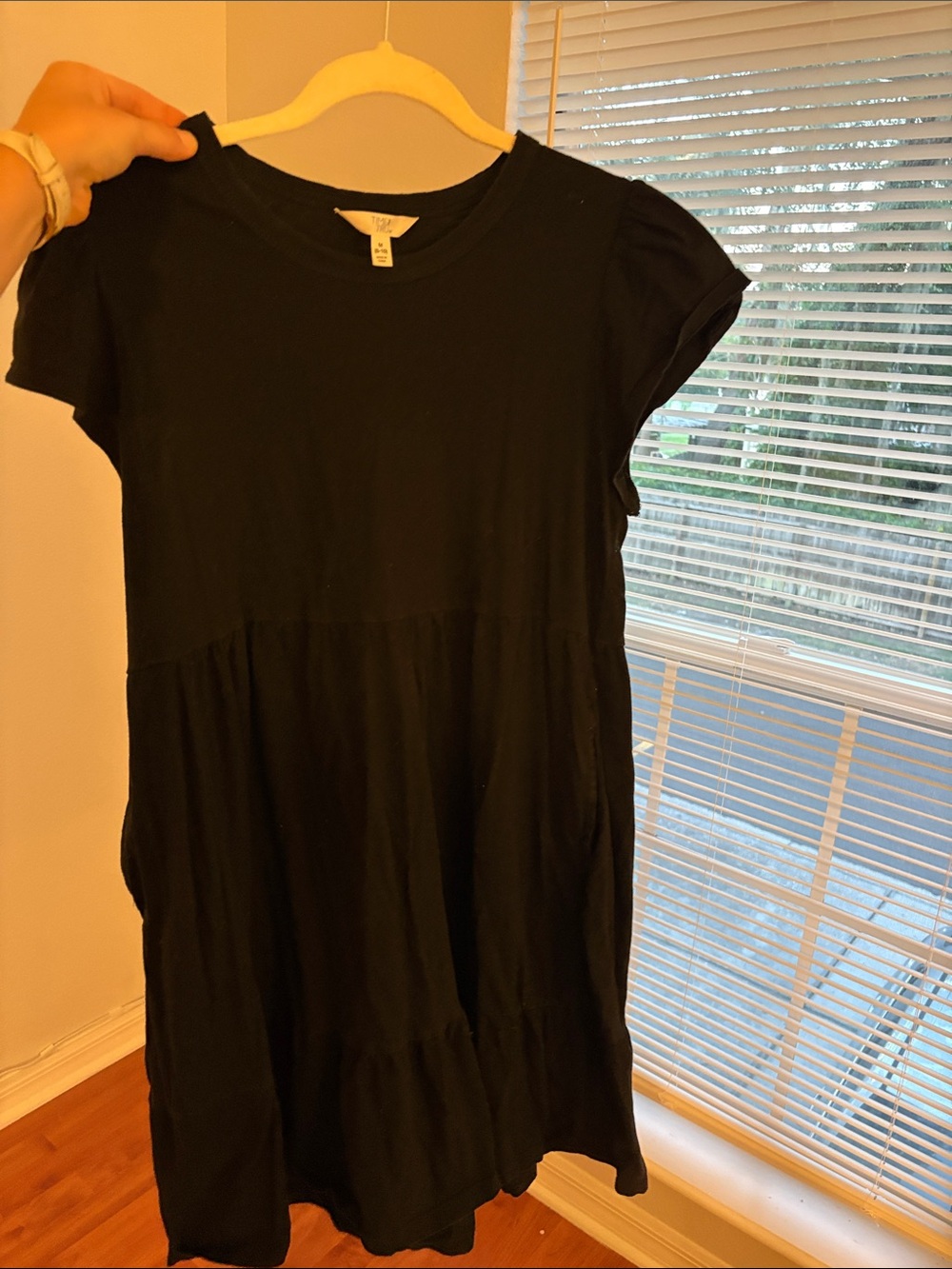 Women’s Black Tiered Short-Sleeve Dress - Time and Tru